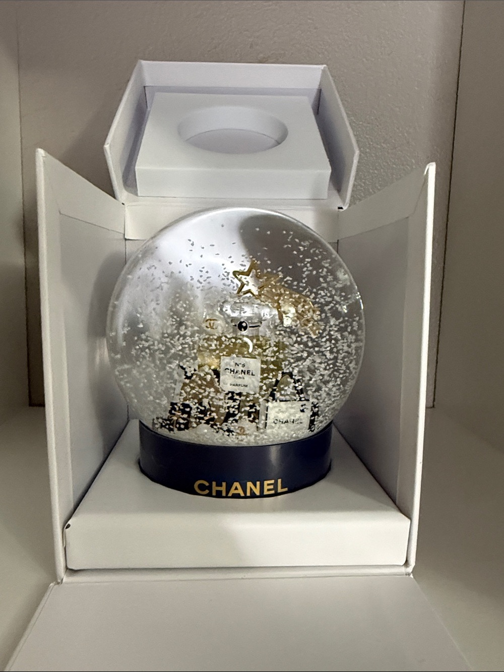 Beauty Snow Globe Home Accent - New!
